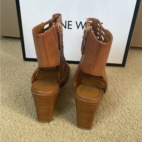 Nine West Women’s heels - Picture 4 of 5